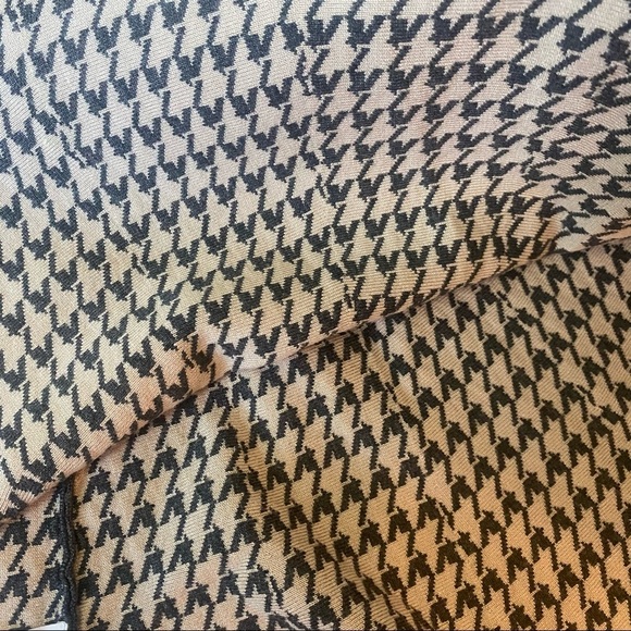 Houndstooth Skirt - Picture 9 of 11